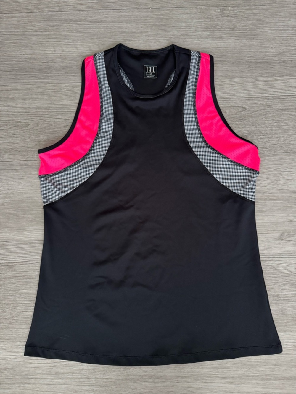 Tail Women’s Black And Pink Tennis Athletic Tank Top Size Medium